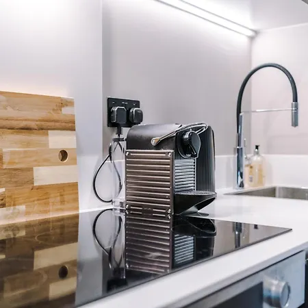 Premium 3 Bed Centre - Free Parking