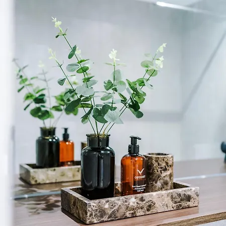 Premium 3 Bed Centre - Free Parking *