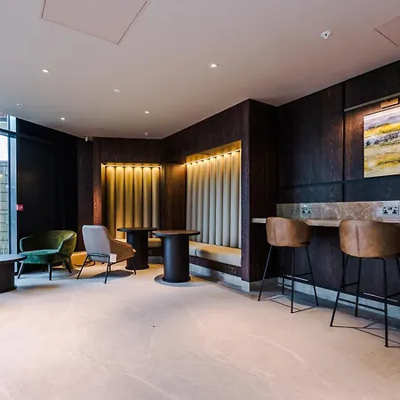 アパート Premium 3 Bed Centre - Free Parking リーズ