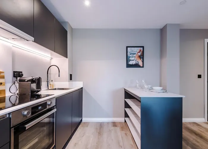 דירה Premium 3 Bed Centre - Free Parking *