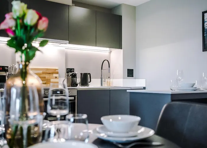 Premium 3 Bed Centre - Free Parking לידס