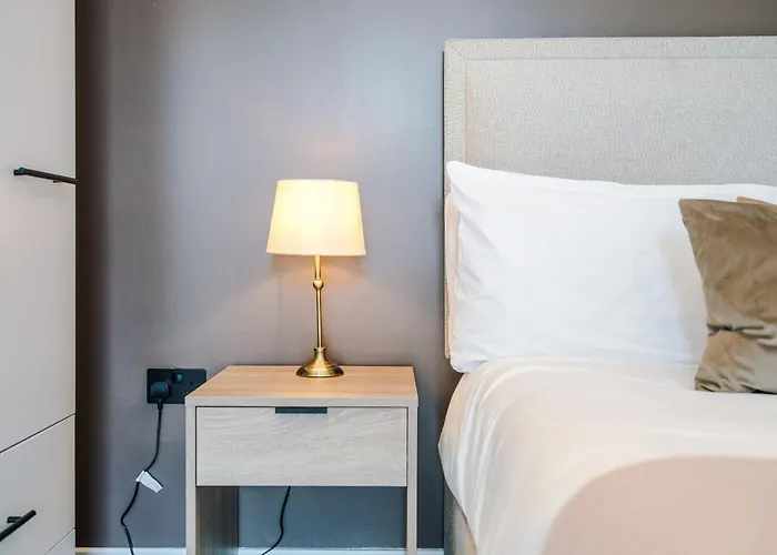 Apartment Premium 3 Bed Centre - Free Parking *