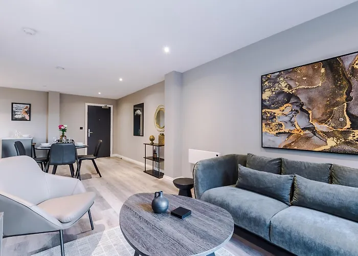 Premium 3 Bed Centre - Free Parking