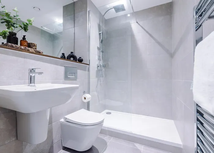 Premium 3 Bed Centre - Free Parking לידס