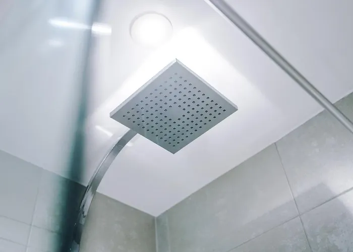 Premium 3 Bed Centre - Free Parking