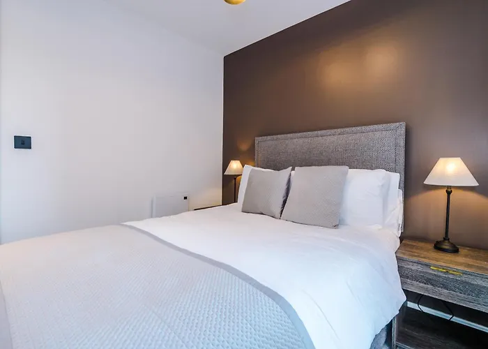 Apartment Premium 3 Bed Centre - Free Parking