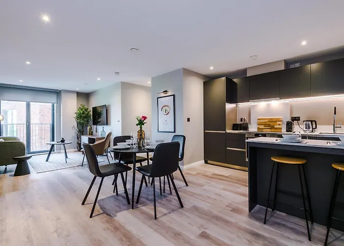 Premium 3 Bed Centre - Free Parking דירה לידס