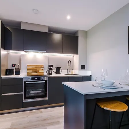 Premium 3 Bed Centre - Free Parking * Leeds (West Yorkshire)