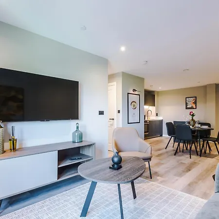 Premium 3 Bed Centre - Free Parking