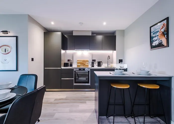 Premium 3 Bed Centre - Free Parking Διαμέρισμα *