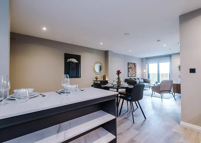 Premium 3 Bed Centre - Free Parking * Λιντς