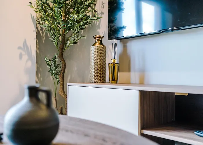 Premium 3 Bed Centre - Free Parking